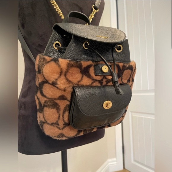 COACH X NET!!! Pennie Backpack Signature JLO LIMITED EDITION! - Picture 2 of 5